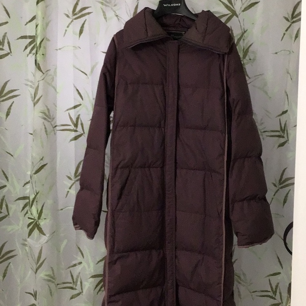 Gallery Long Down Coat Sz. 12 80% Down, 20% Waterfowl Feathers Purple 51” long.